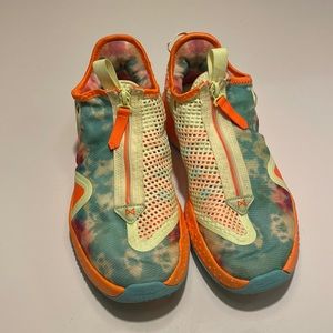 Nike Kyrie Low 2 “Multi-Color”
Release Date: October 1st, 2019